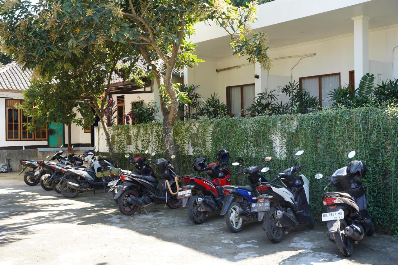 Rasti 2 Homestay Kuta  Exterior photo