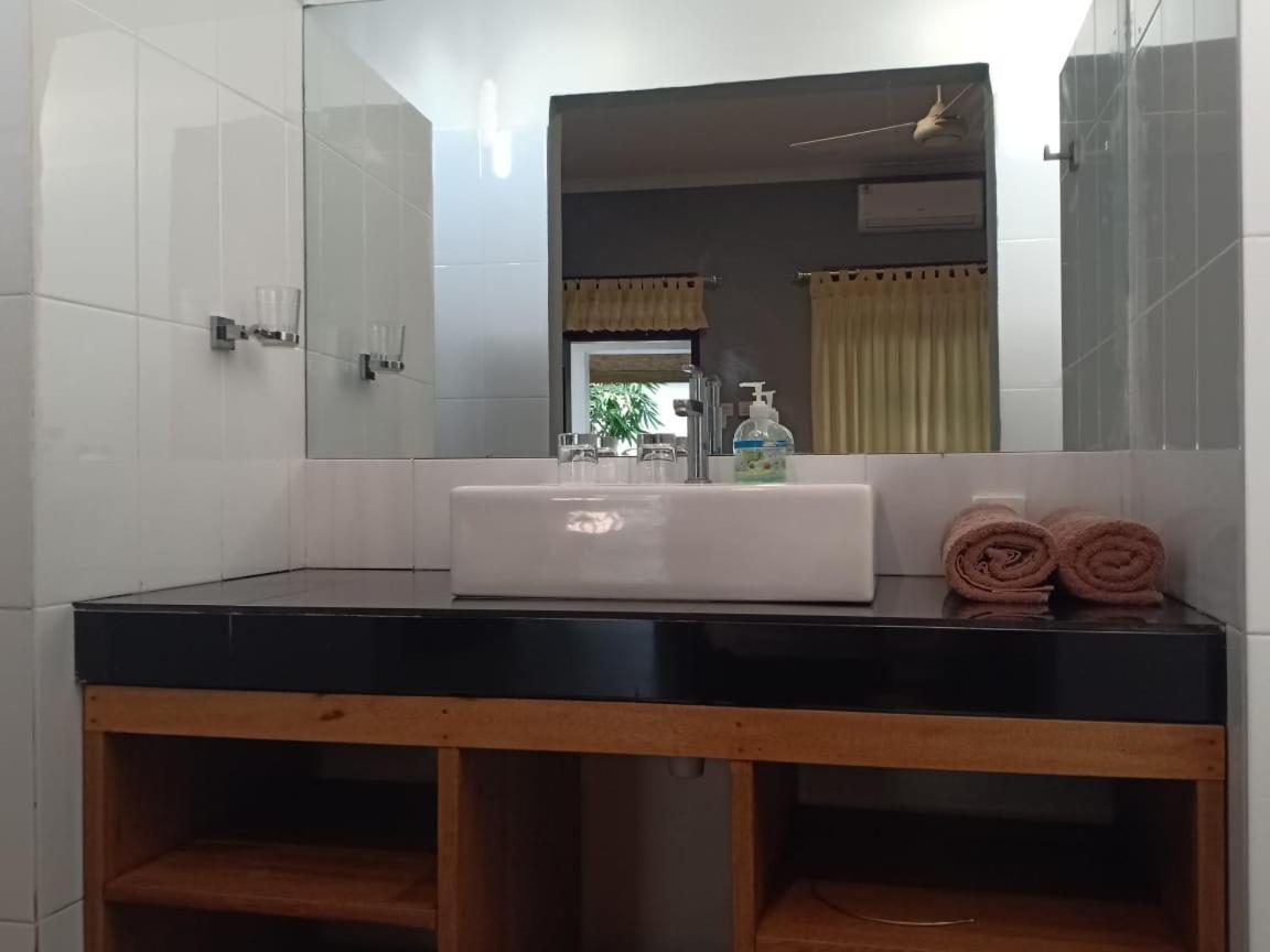 Rasti 2 Homestay Kuta  Room photo
